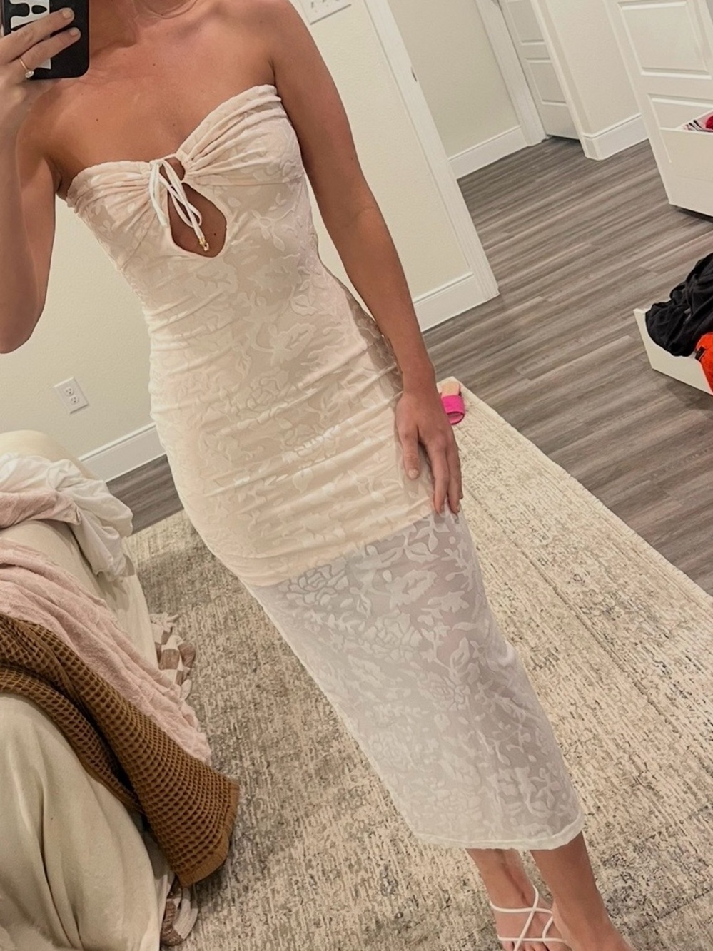 Selfie Leslie White Maxi Dress